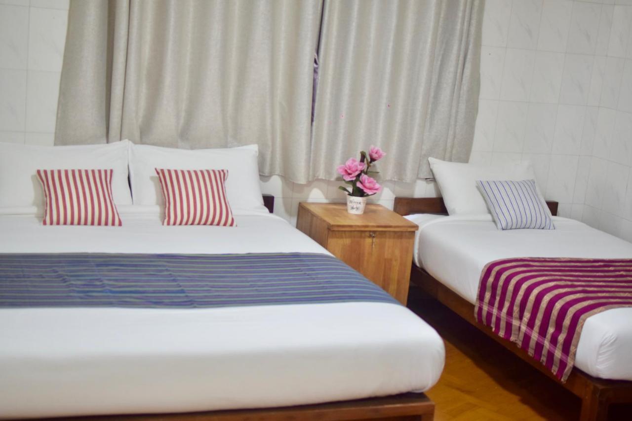 Celia Hostel Mandalaj Zewnętrze zdjęcie