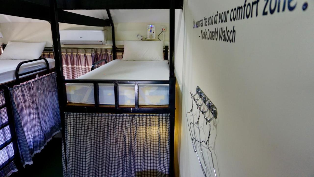 Celia Hostel Mandalaj Zewnętrze zdjęcie