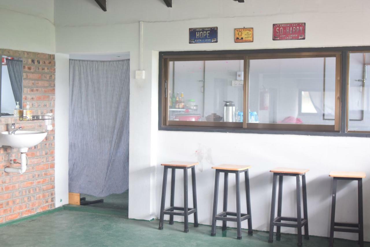 Celia Hostel Mandalaj Zewnętrze zdjęcie