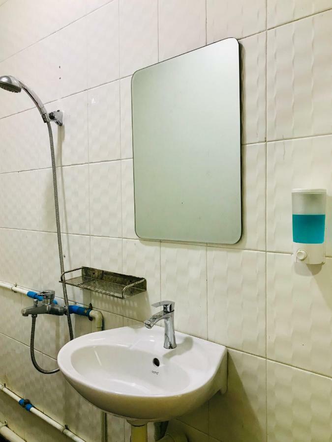 Celia Hostel Mandalaj Zewnętrze zdjęcie