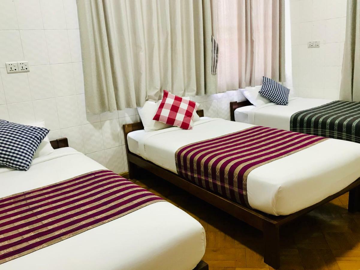Celia Hostel Mandalaj Zewnętrze zdjęcie