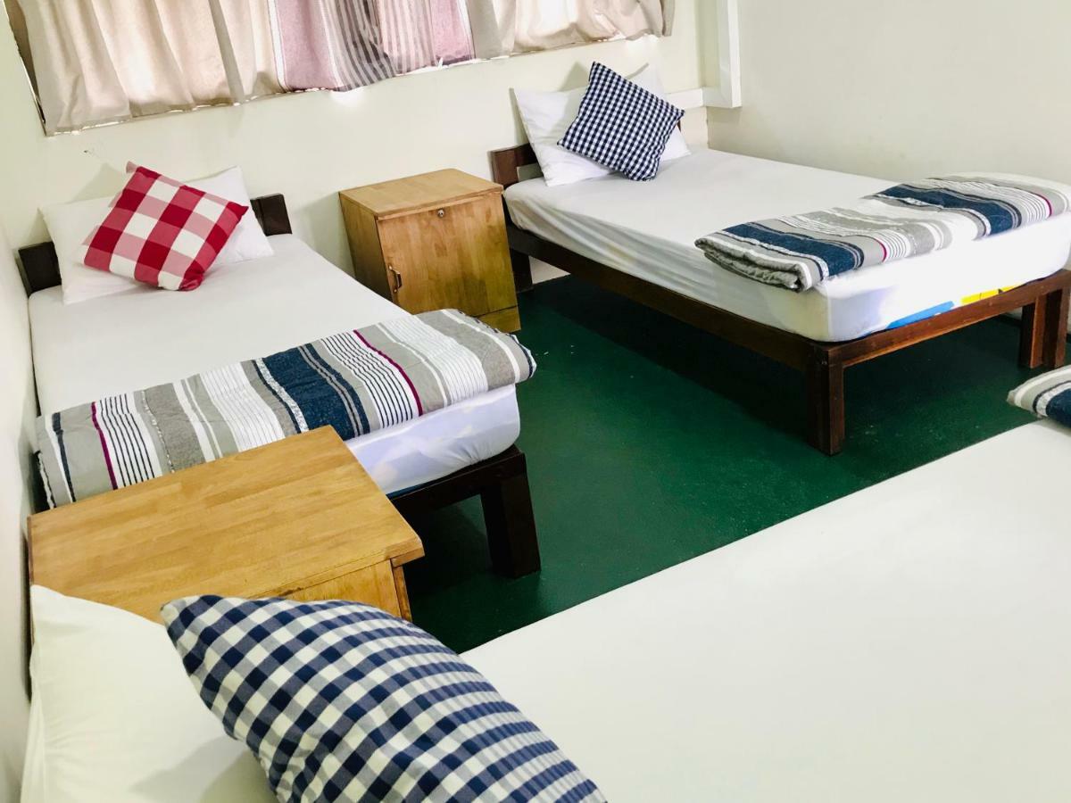 Celia Hostel Mandalaj Zewnętrze zdjęcie